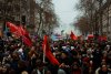 Franța, paralizată de grevă și proteste. Sute de mii de oameni au ieșit deja în stradă, împotriva reformei pensiilor 814139