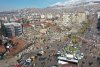 Patronii turci care au construit clădirile prăbuşite la cutremur au fost reţinuţi de autorităţi 816403