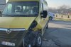 Accident cu un microbuz școlar în Iratoșu, județul Arad: Trei copii au ajuns la spital  817242
