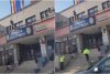 Un bărbat a intrat cu toporul în primăria din Haţeg pentru că nu a primit locuinţă socială 818990