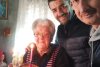 Bătrâna din Constanţa, care a sunat la 112 să anunţe că moare de frig, sărbătorită cu tort şi flori: "Nu sunteţi singură" 821032