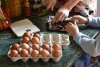 De unde provin ouăle de la Lidl. Mulţi români ignoră detaliul de pe etichetă  822939