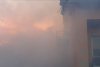 Incendiu violent în Bârlad | Zeci de oameni au fugit din case după ce focul a ars zece magazii şi s-a extins spre locuinţe 822794
