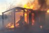 Incendiu violent în Bârlad | Zeci de oameni au fugit din case după ce focul a ars zece magazii şi s-a extins spre locuinţe 822797