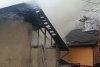 Incendiu puternic în Braşov. O casă a fost mistuită de flăcări, iar proprietarul a fost mușcat de câinele panicat 823169