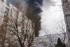 ”Sunt în șoc, soția mea e acolo, plânge” | Primele declarații ale locatarilor din blocul care arde în Sectorul 5 din București 823707