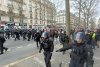 Scene de război în Paris | Franţa, sub asediul celor mai mari proteste! Emmauel Macron sfidat de manifestanţi în stradă 825414