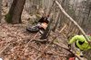 Momentul în care un motociclist a fost atacat de urs, într-o pădure din Braşov 826429