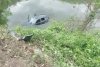 Mașină căzută în lac, în Mehedinți. Doi bărbați au reușit să se salveze în ultimul moment 833175