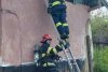 Incendiu puternic într-o comună din Vaslui: Un bărbat şi-a dat foc la casă, iar apoi a sunat la 112 833266