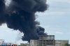Incendiu violent, cu mari degajări de fum, pe platforma Săvinești, județul Neamț. Unii martori vorbesc despre explozii 834947