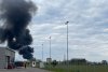 Incendiu violent, cu mari degajări de fum, pe platforma Săvinești, județul Neamț. Unii martori vorbesc despre explozii 834949