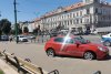 Femeie spulberată de pe banca din fața Primăriei Arad de o mașină | Doi șoferi se șicanau în trafic 840043