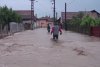  ”Nu mai am nimic, am rămas sub cerul liber” Oamenii din județele afectate de inundații sunt disperați, după ce apele i-au lăsat fără case 840808