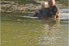 Poliţist local, salvator pentru o femeie care intenţiona să-şi pună capăt zilelor în apele râului Argeş 842872