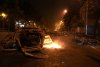 A treia noapte de violențe extreme în Franța. Protestatarii furioși au incendiat mai multe mașini și clădiri publice 843726