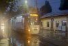 Cod portocaliu de furtună în București: Linii de tramvai blocate și copaci căzuţi pe mașini 844680