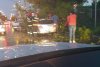 Cod portocaliu de furtună în București: Linii de tramvai blocate și copaci căzuţi pe mașini 844685