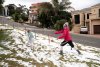 Fenomen meteo rar, în Africa de Sud! A nins pentru prima dată în 11 ani | Imagini cu emoția copiilor care nu au mai văzut zăpadă 845822
