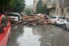 Furtuna puternică a făcut prăpăd în Bistrița. Un copac a căzut peste o mașină în care se aflau două fete | Operațiune de salvare cu militari 846366