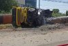Cisternă răsturnată în Ploiești. Motorina se scurge din rezervor. Două persoane au nevoie de îngrijiri medicale 848021