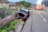Un şofer a intrat cu toată maşina într-un şanţ, în Mijlocienii Bârgăului. Cinci persoane sunt rănite, printre care doi copii 849598