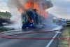Camion în flăcări, pe o şosea din Mehedinţi. Şoferul a murit după ce ar fi făcut infarct la volan, iar marfa s-a făcut scrum în câteva secunde 849908