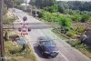 "Un real pericol public". Șofer filmat când forțează și rupe bariera de la o trecere la nivel cu calea ferată, în Prahova 854147