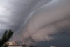 "Sunt prevestitori de furtună şi instabilitate atmosferică accentuată" | Elena Mateescu, despre norii Shelf-Cloud, surprinşi pe cerul României. Prognoza meteo actuliazată  856375