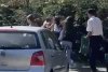 Două eleve din Botoșani s-au bătut cu pumni și picioare în plină stradă, în prima zi de școală. Poliția s-a sesizat în urma unui videoclip apărut pe internet 857517