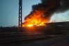 Un incendiu a izbucnit la o fabrică de mobilă din Gorj. Oamenii s-au speriat când au văzut focul uriaș si perdeaua imensă de fum. Pompierii intervin cu 2 autospeciale 858407