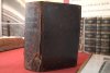 Cea mai mică Biblie din lume, prezentă la Sibiu. Peste 100 de exemplare rare ale Cărții Sfintei, într-o expoziţie eveniment 863123