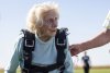 A murit femeia care a sărit cu parașuta la 104 ani ca să intre în Cartea Recordurilor 863060