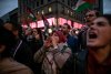 Proteste de amploare în ţările musulmane după atacul de la spitalul din Gaza | Protestatarii turci au sărit gardul Consulatului israelian din Istanbul 864282