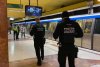 Un tânăr de 24 de ani a căzut pe şinele de la metrou, în staţia Tineretului. Trenurile circulă în sistem pendulă 868843