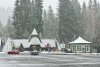 Zăpada îi aduce la munte pe turiști | Imagini spectaculoase din stațiunile montane unde ninge ca-n povești 871416