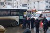 Şoferul unui autobuz de călători a murit la volan, în Bârlad. Autovehiculul a fost oprit de pasagerii panicați 875023