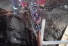 Miracol pentru un bărbat, prins timp de opt ore sub un mal de pământ | Misiune cu succes a pompierilor din Suceava 875592