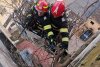 Un copac a crescut pe fațada unui bloc din Giurgiu, la etajul opt al clădirii. Locatarii au cerut ajutorul pompierilor 875921