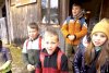 O învățătoare parcurge 7 kilometri pe jos până la cea mai mică școală din România. Doar 7 copii cu drag de carte învață acolo | Faci bine României 876417