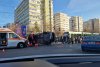 Accident între o ambulanță și două mașini, lângă Mall Plazza, în București! Autospeciala a fost răsturnată pe șosea 878694