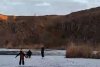 Lacul Zebil din Tulcea, transformat în patinoar de vremea rece 880618