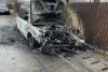 Bărbat din Galați, cercetat după ce a lovit intenționat autoturismele unor rude și le-a dat foc. Una dintre mașini a ars în totalitate 882991