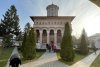 Mănăstirea din România cu trei altare. Locul în care se săvârșesc cele mai puternice minuni 893240