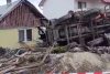 Accident grav în Suceava, după ce o basculantă s-a răsturnat şi a distrus o casă 896059
