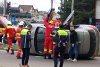 Accident spectaculos în Suceava! O şoferiţă s-a răsturnat cu maşina, după ce a forţat culoarea roşie la semafor 896900
