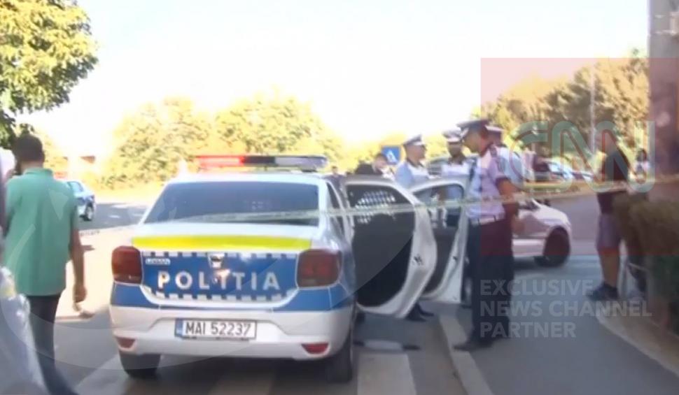 Un șofer drogat a lovit un pieton și trei autoturisme, după ce a furat mașina unui livrator de mâncare, în Timișoara